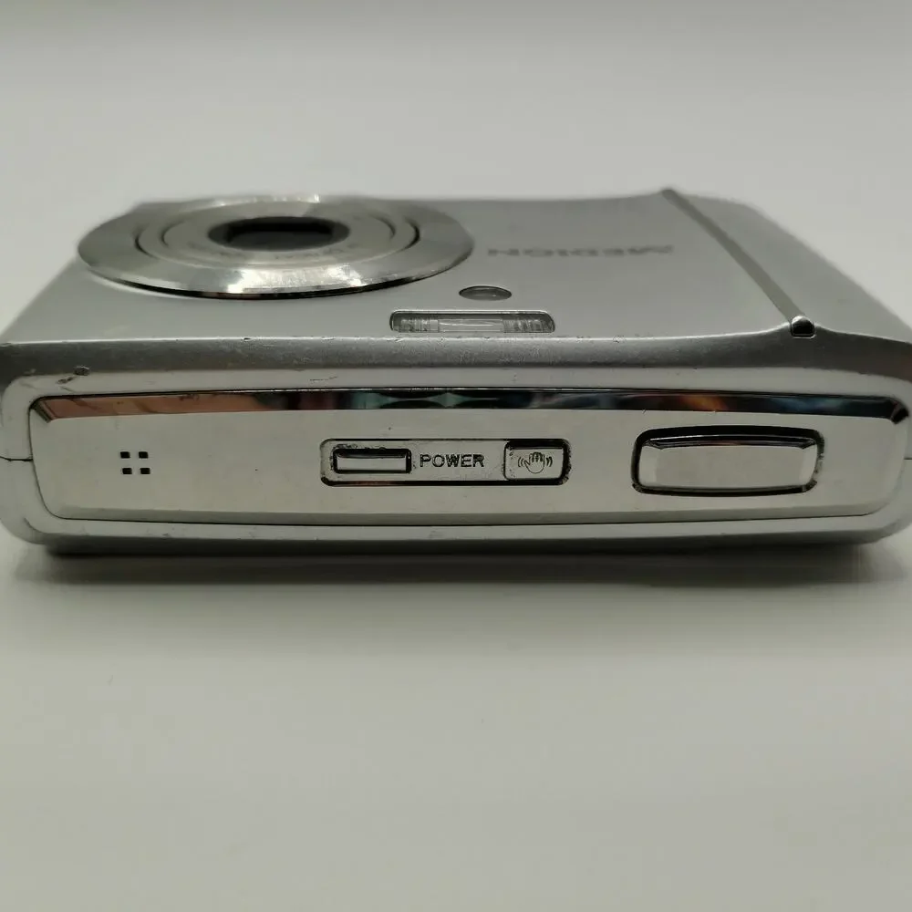 Medion MD86222 12MP Digital Camera For Parts No Power Tested